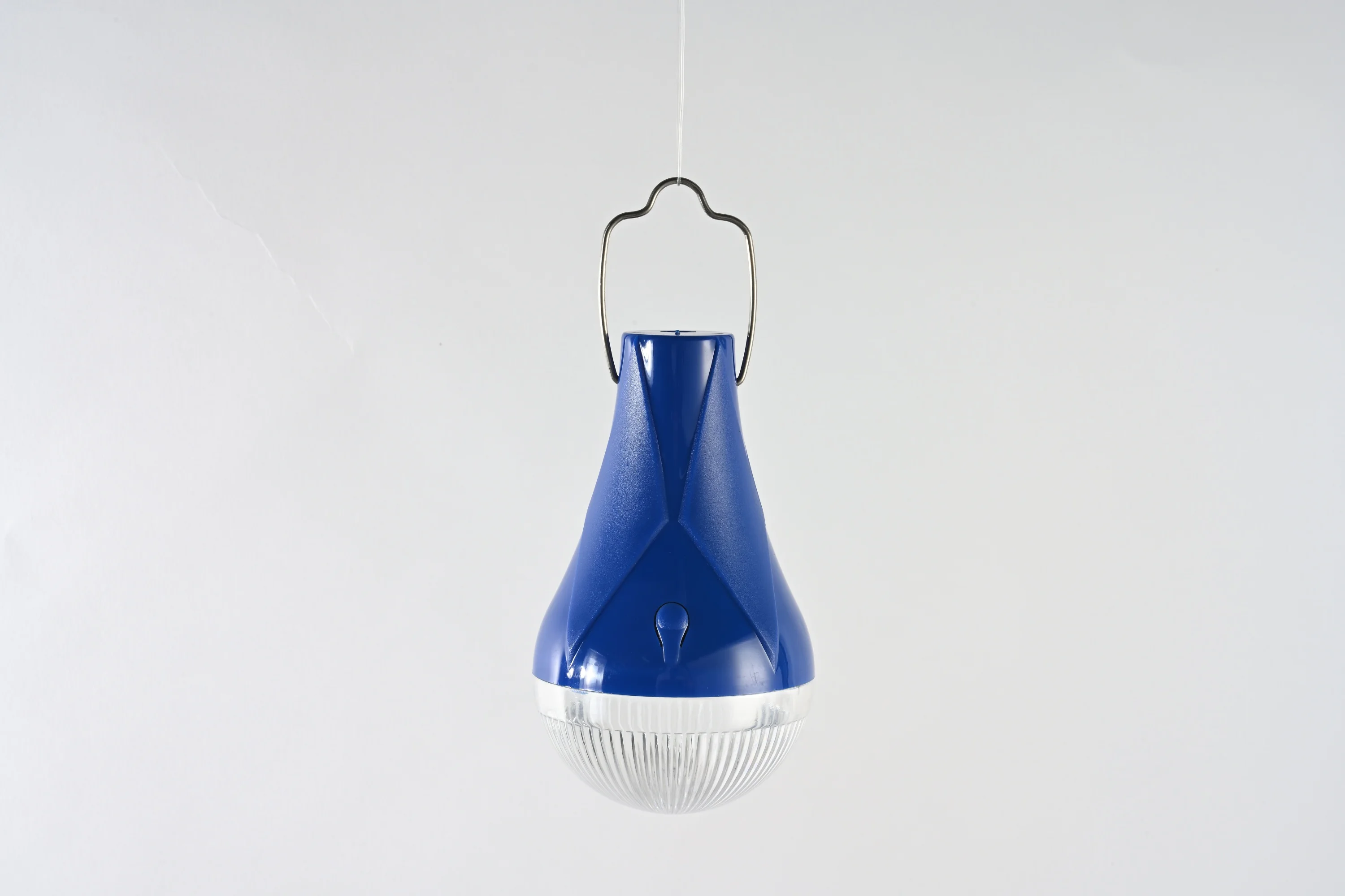 Portable 15w mini solar power system for small homesPortable emergency LED Raw Material