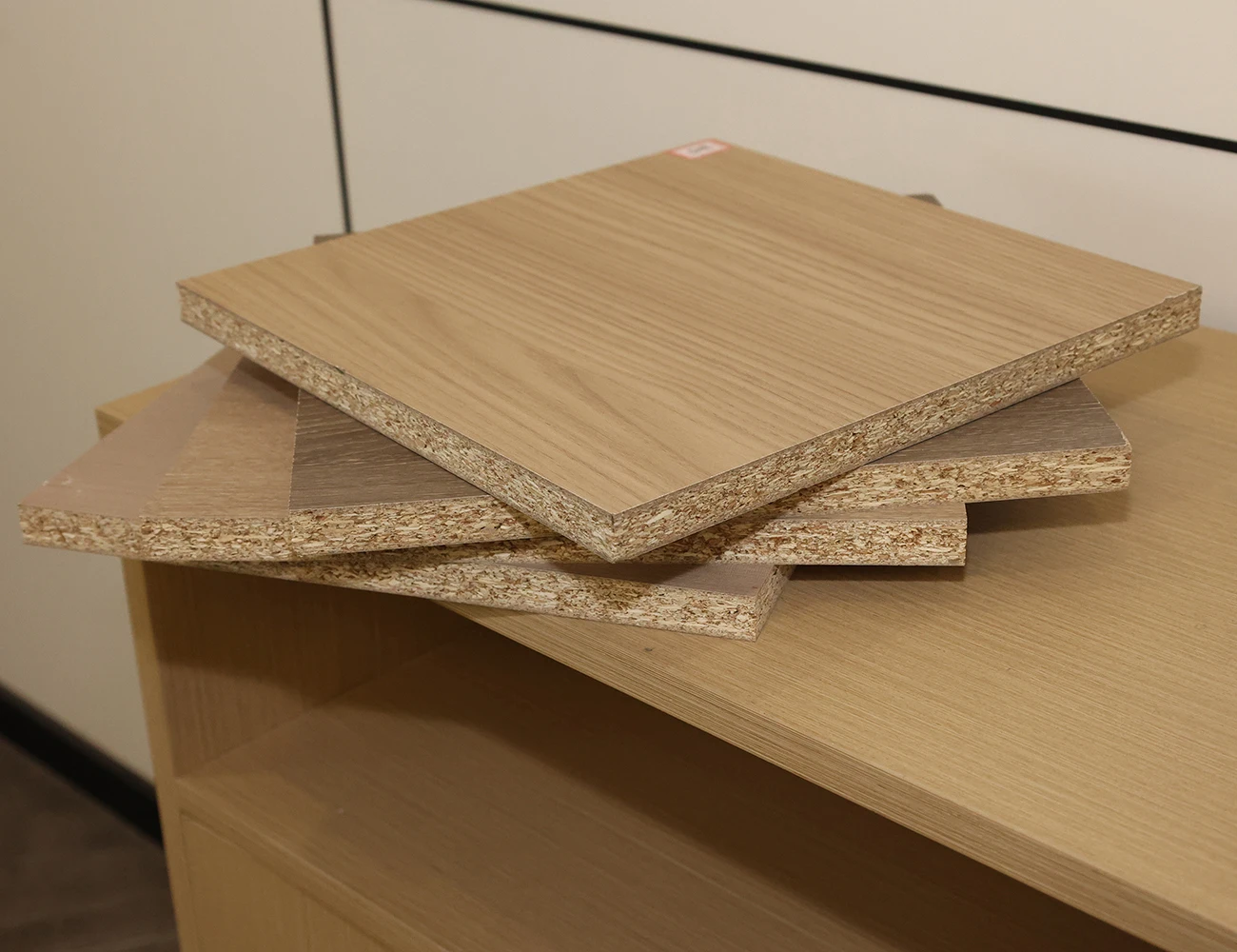 Cheapest Simple Deisng Waterproof Melamine Hpl Laminated E0 E1 E2 Glue Heat Resistant Particle Board