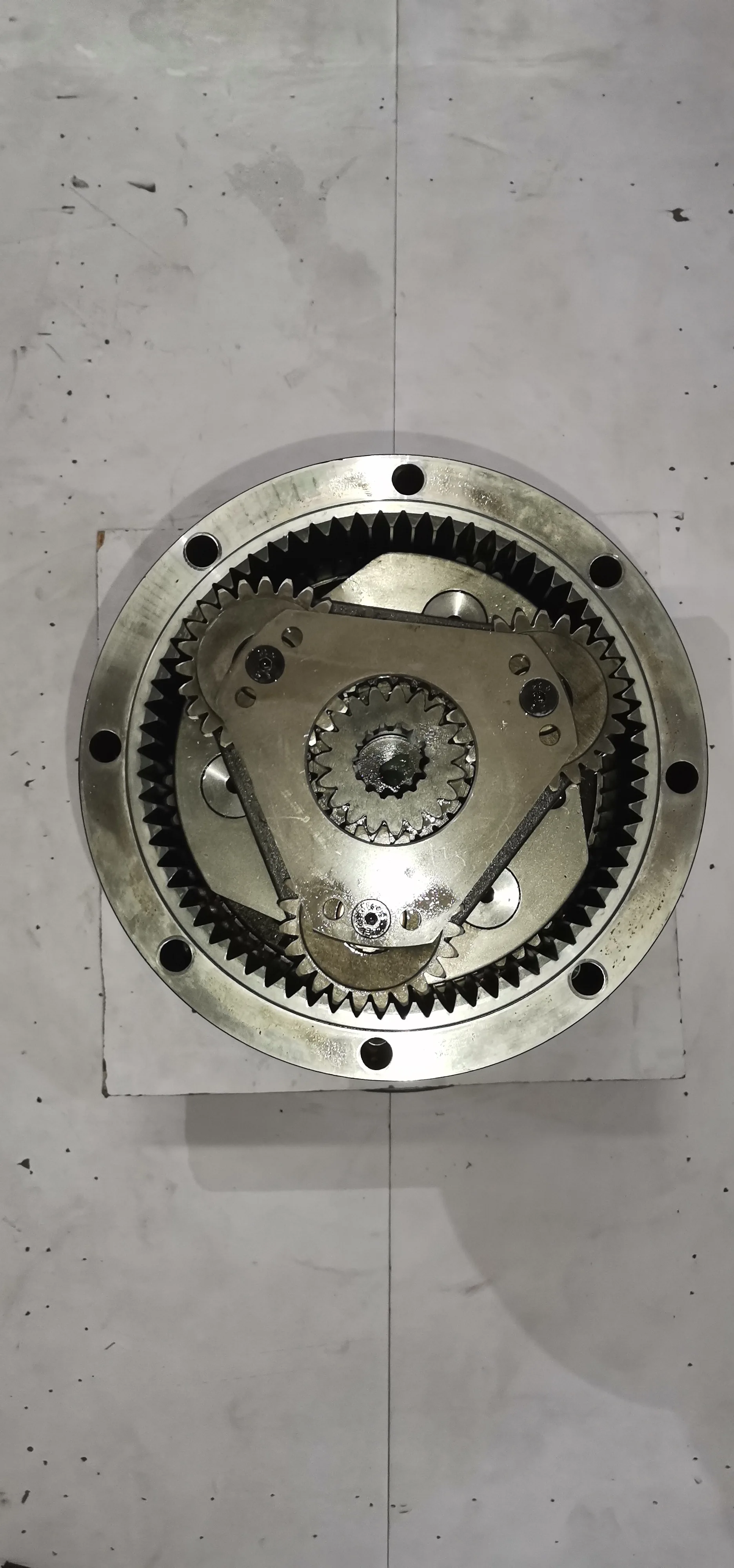 Excavator Swing Gearbox  Swing Reduction Gear Box HD400