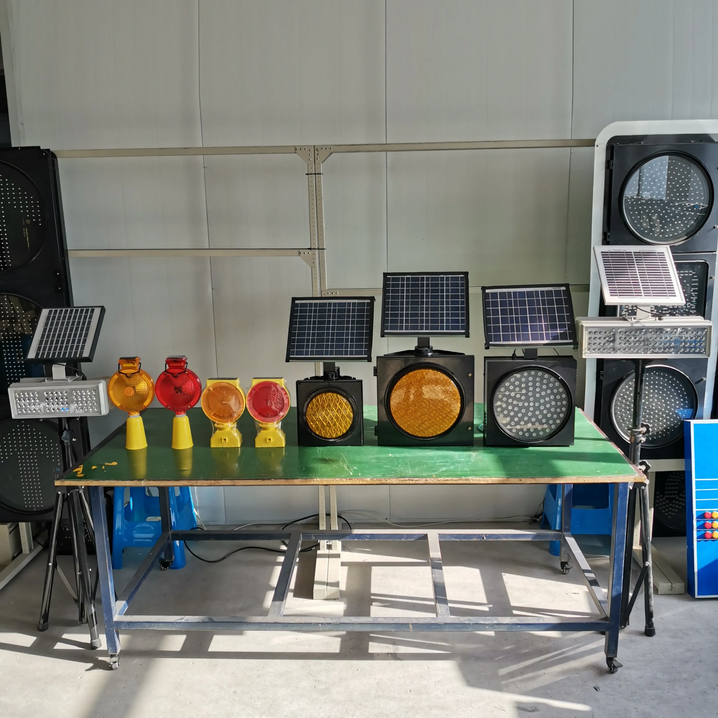 
125MM Solar Blinker Flasher Traffic Warning Light 