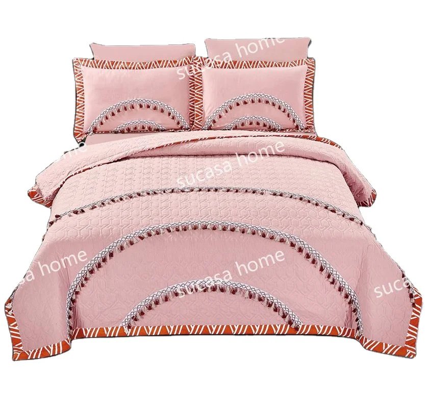Factory manufacturer luxury four season  Quilted custom king size comforter sets