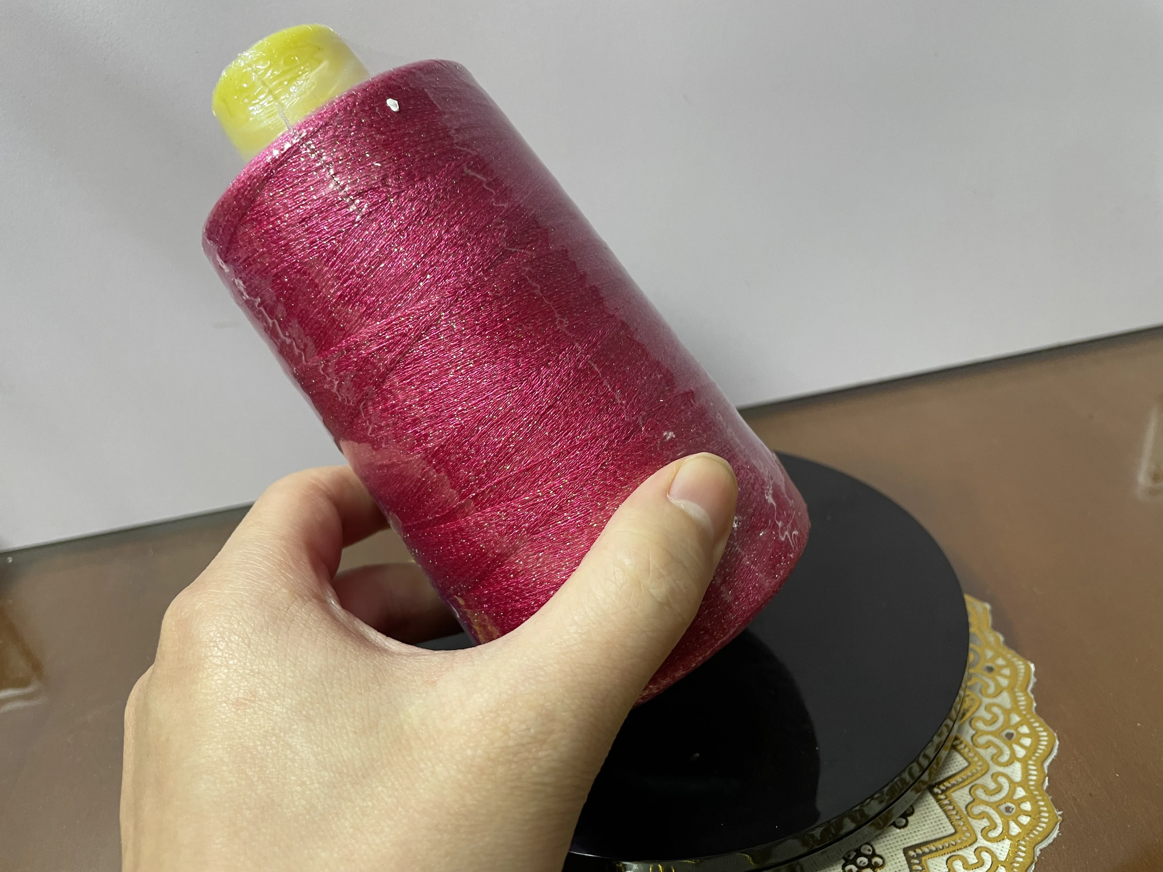 Lot Stock 720 Colors 100% Polyester Manufacturer Glossy Embroidery Thread For Machine Embroidery Delivery Fast