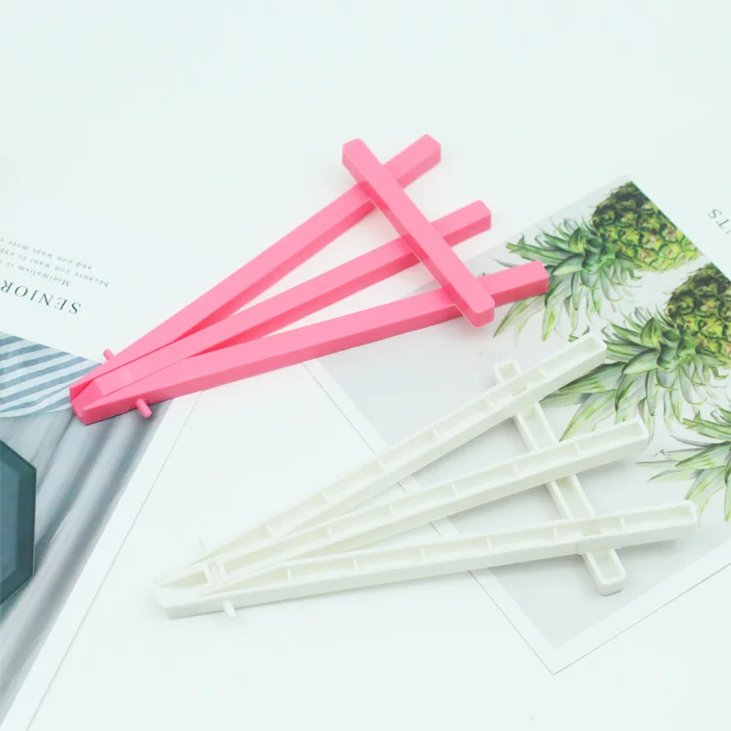 High Quality Mini desktop easel plastic children easel pine small easel miniature mobile phone display stand For Wholesale