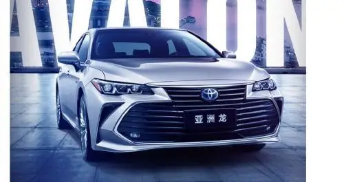 TO YO TA AVALON Oil-electric hybrid High Speed  TO YO TA AVALON Oil-electric hybrid