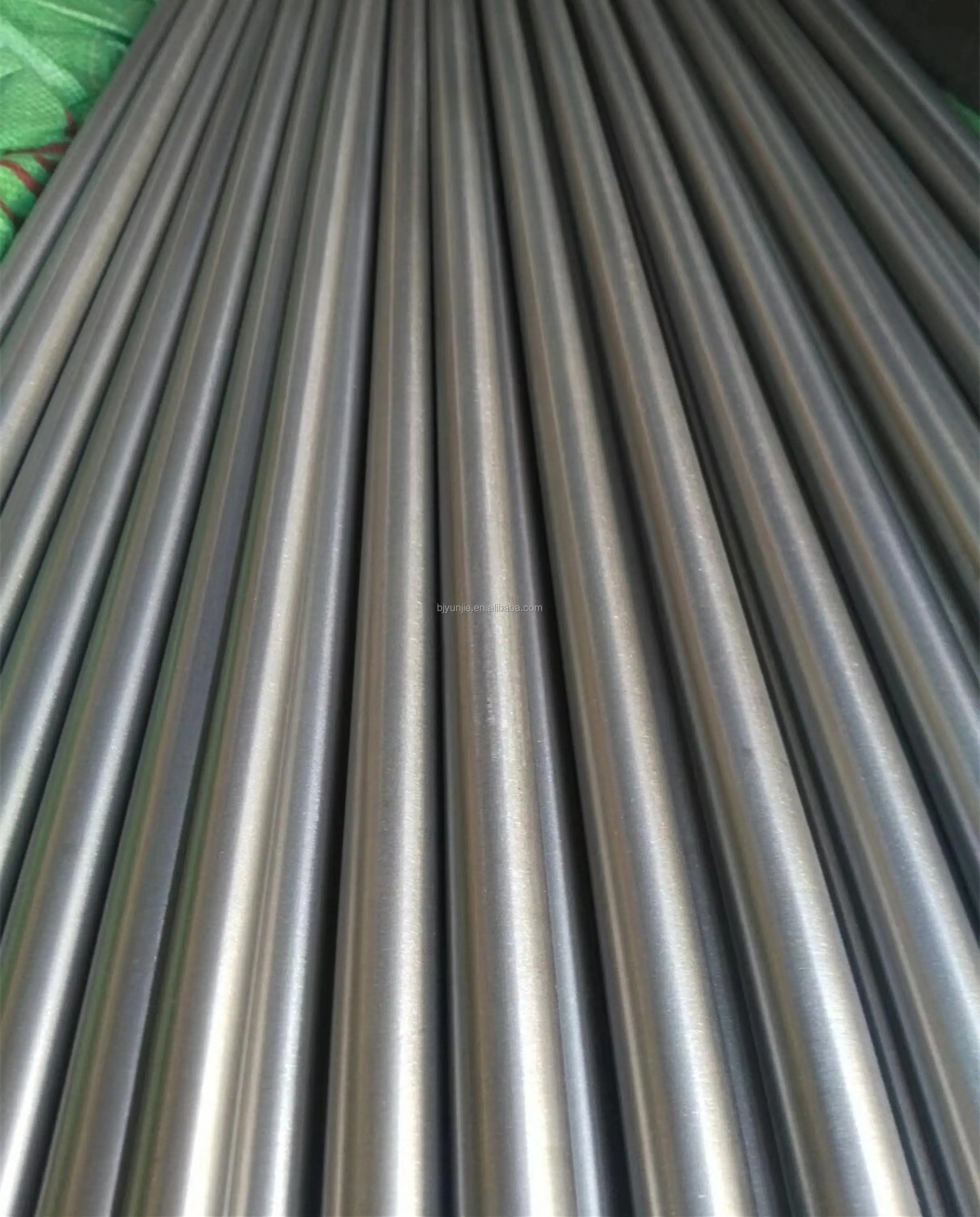 Top titanium factory of titanium round bar Gr5 tc4 titanium alloy bar rods