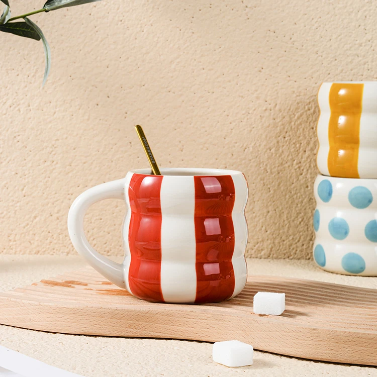 Wholesale nordic personalized colorful checkerboard design cute handgrip porcelain cups mugs gift ceramic coffee mug