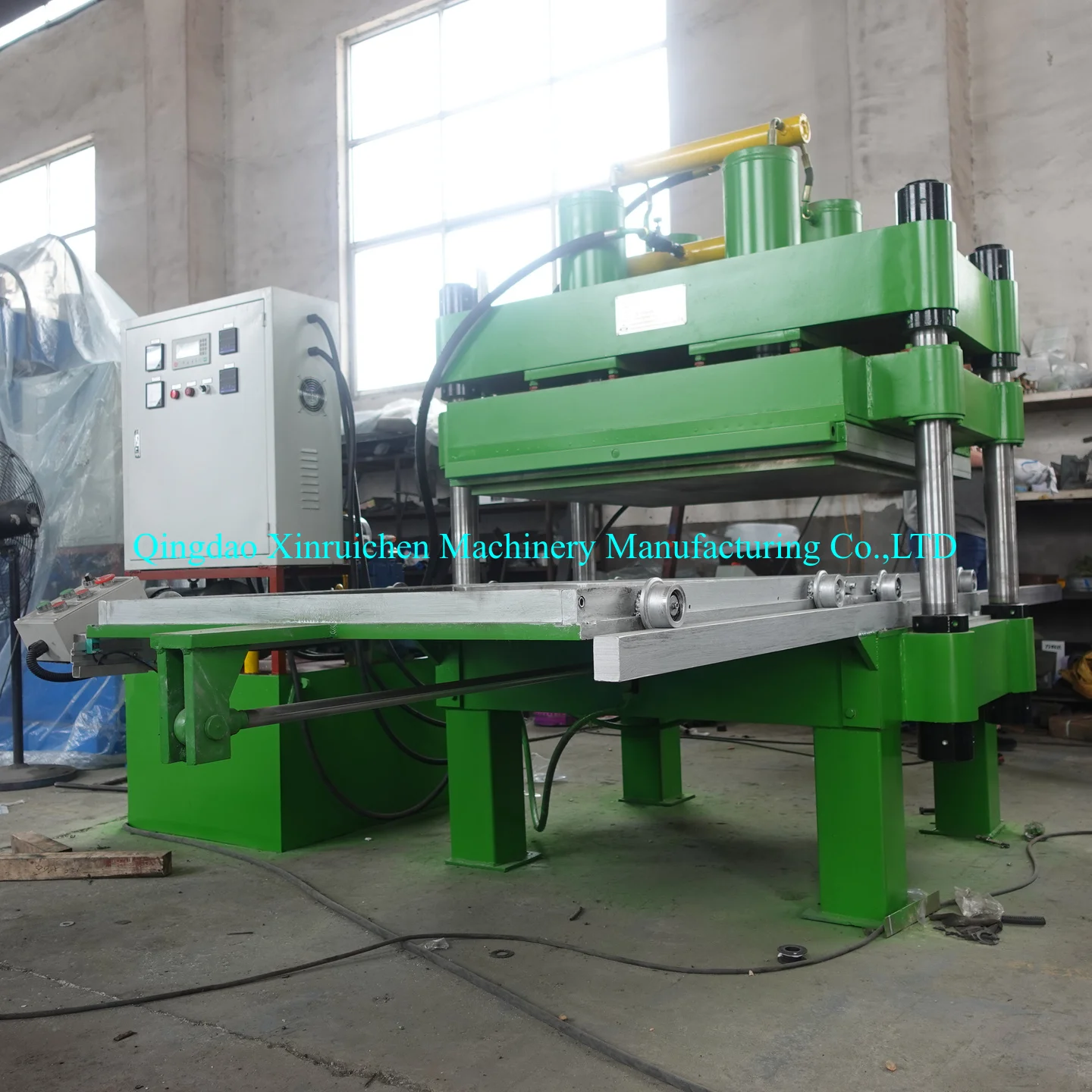 Down Stroke Type rubber interlock brick making machine/rubber tiles production equipment