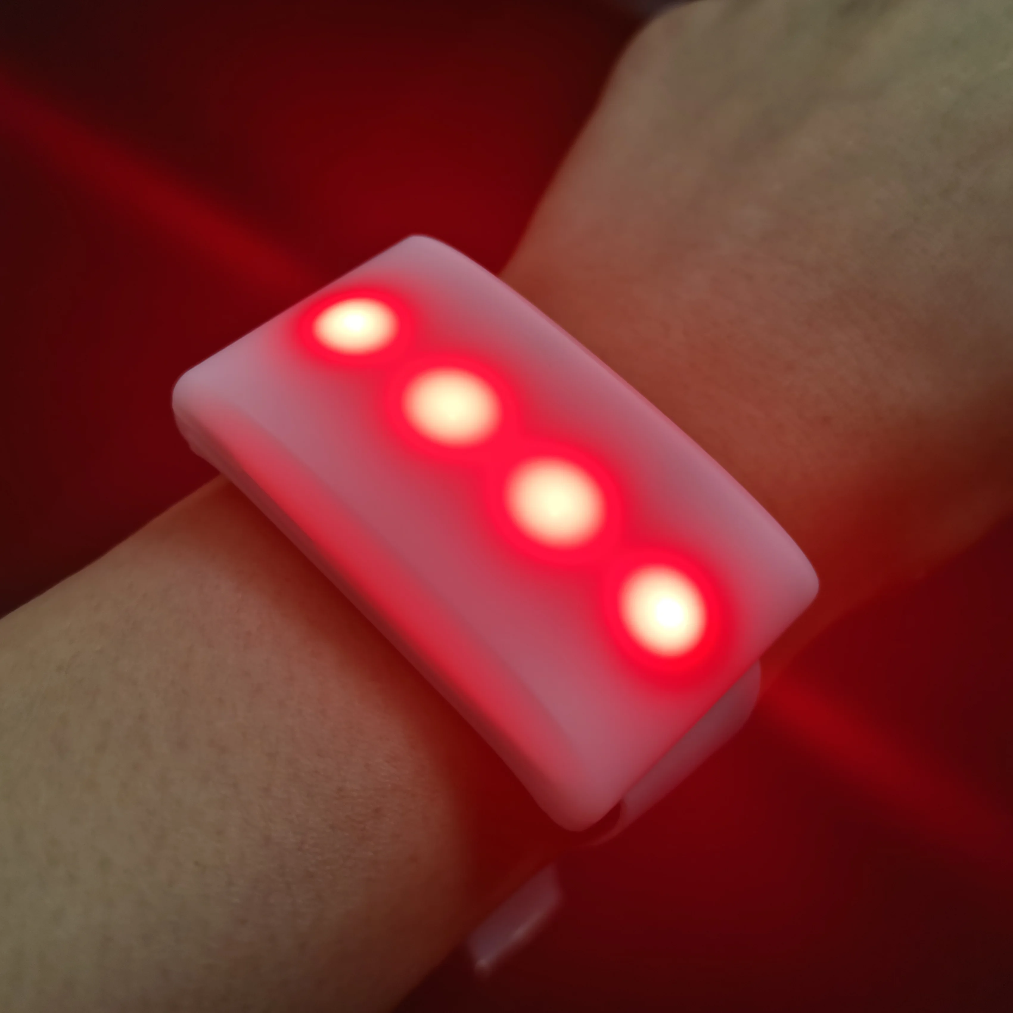 2023 новый продукт регулируемый 4 светодиодов RGB пользовательский Печатный тканевый