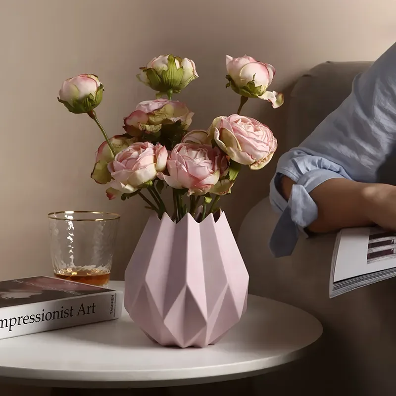 BHM Nordic Light Luxury home decor Creative Ceramic Vase Ornament Flower Arrangement Hydroponic Small Vase