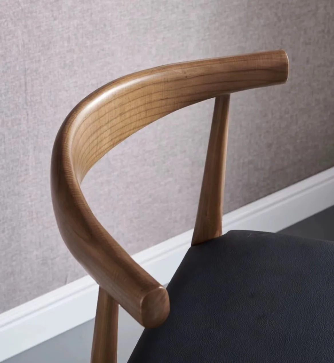 Nordic Style Household Hotel Furniture Solid Wooden Chair Design Upholstered Chair Restaurant Ox Horn Dining Room Chairs