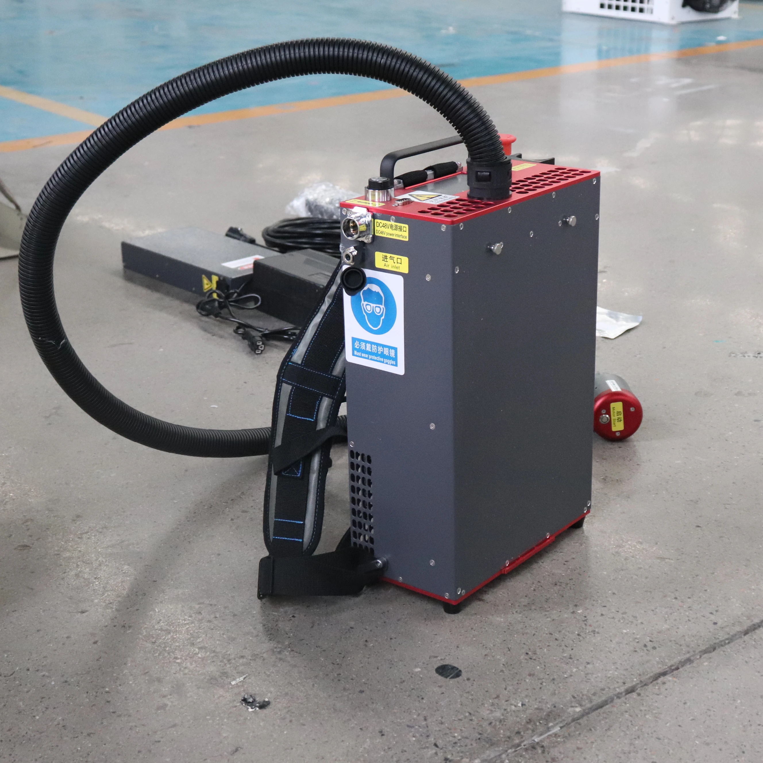 Cleaning Tool Pulse Laser machine Rust Paint Powder Decrease Oxidation Removal Machine MOPA laser cleaning equipment