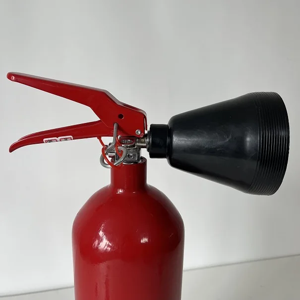 Portable Fire emergency Tools 2kg Carbon Steel co2 Fire Extinguisher