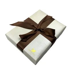 high quality  specialty  paper gift jewelry hat box with ribbon and  foam velvet insert for jewelry display