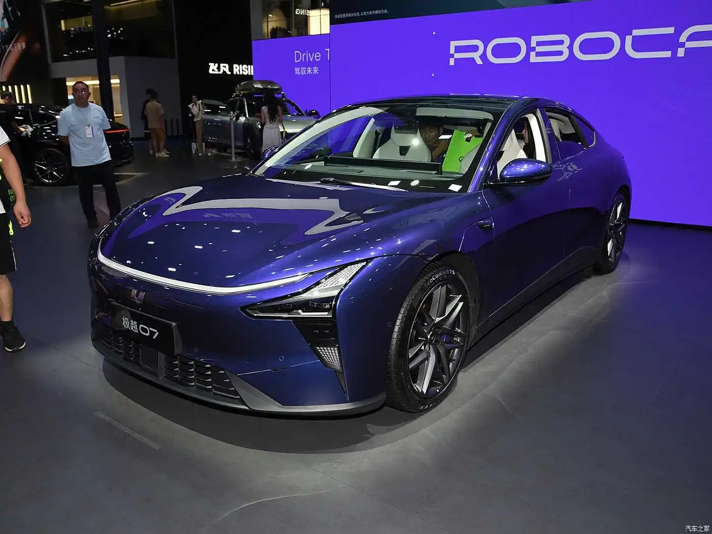 2025 Jiyue 07 дальнего действия седан 272 л.с. 880 км Новый энергетический Китайский автомобиль с режимом привода 4WD