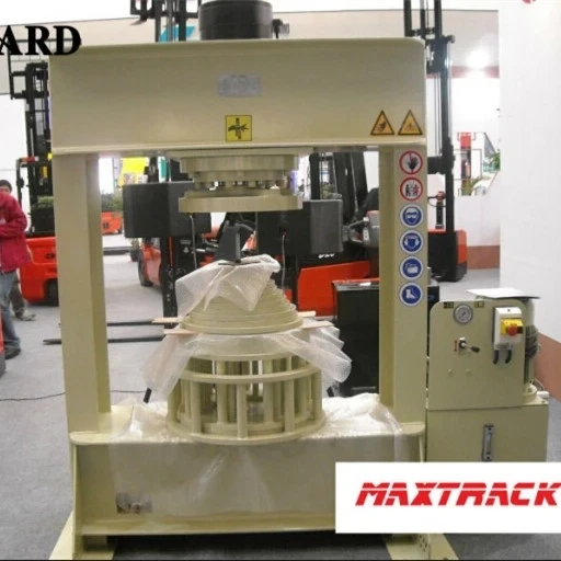 Твердый вилочный погрузчик, машина для прессования шин с ce 160 тонн 200 тонн