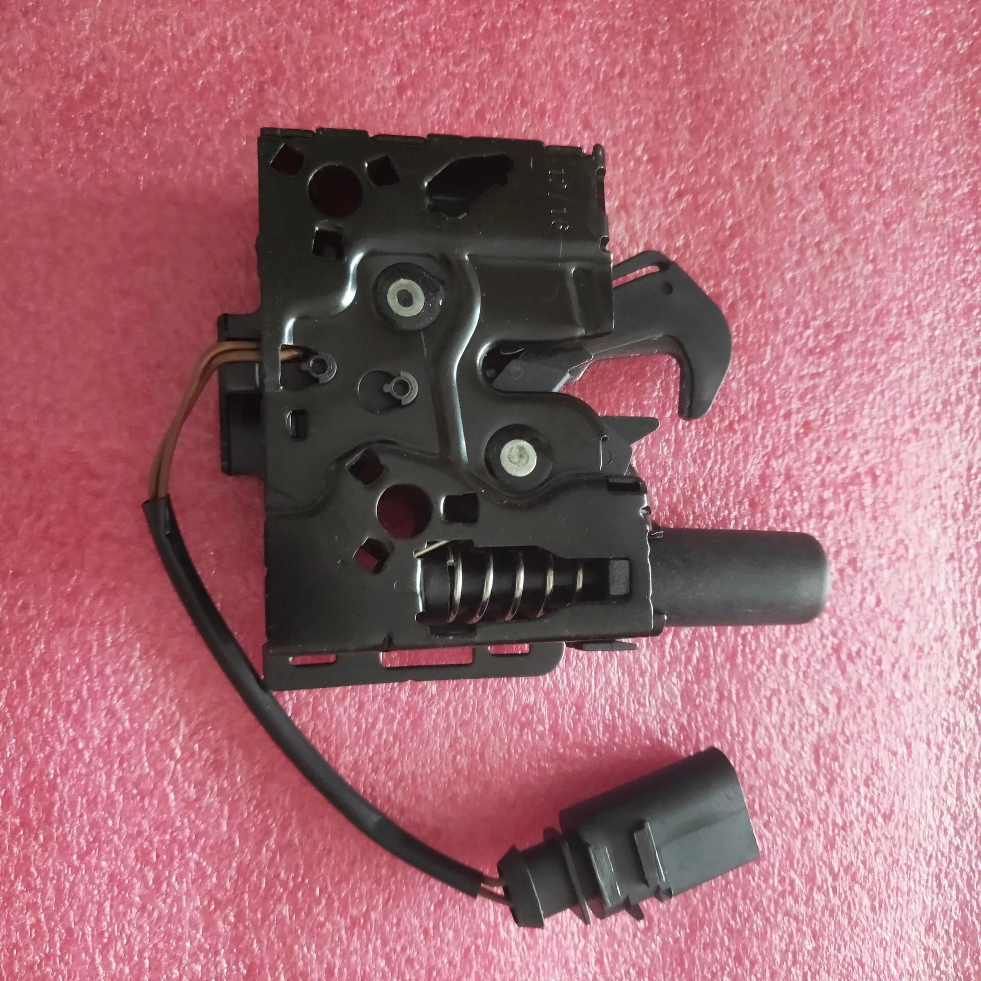 AUSO OEM 8WD823509 Engine Hood Cover Lock Actuator Latch For AUDI 18A4L A6 A6L C6 C7 A4 B8 B9 Q5