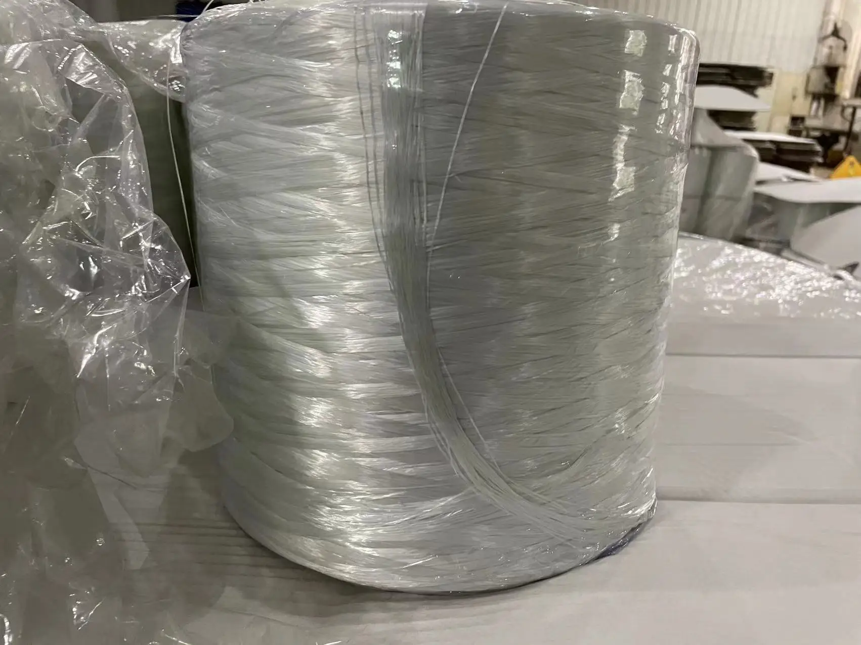 Competitive Price Alkali Free Fiberglass Yarn / Glass Fiber Filament Winding Roving