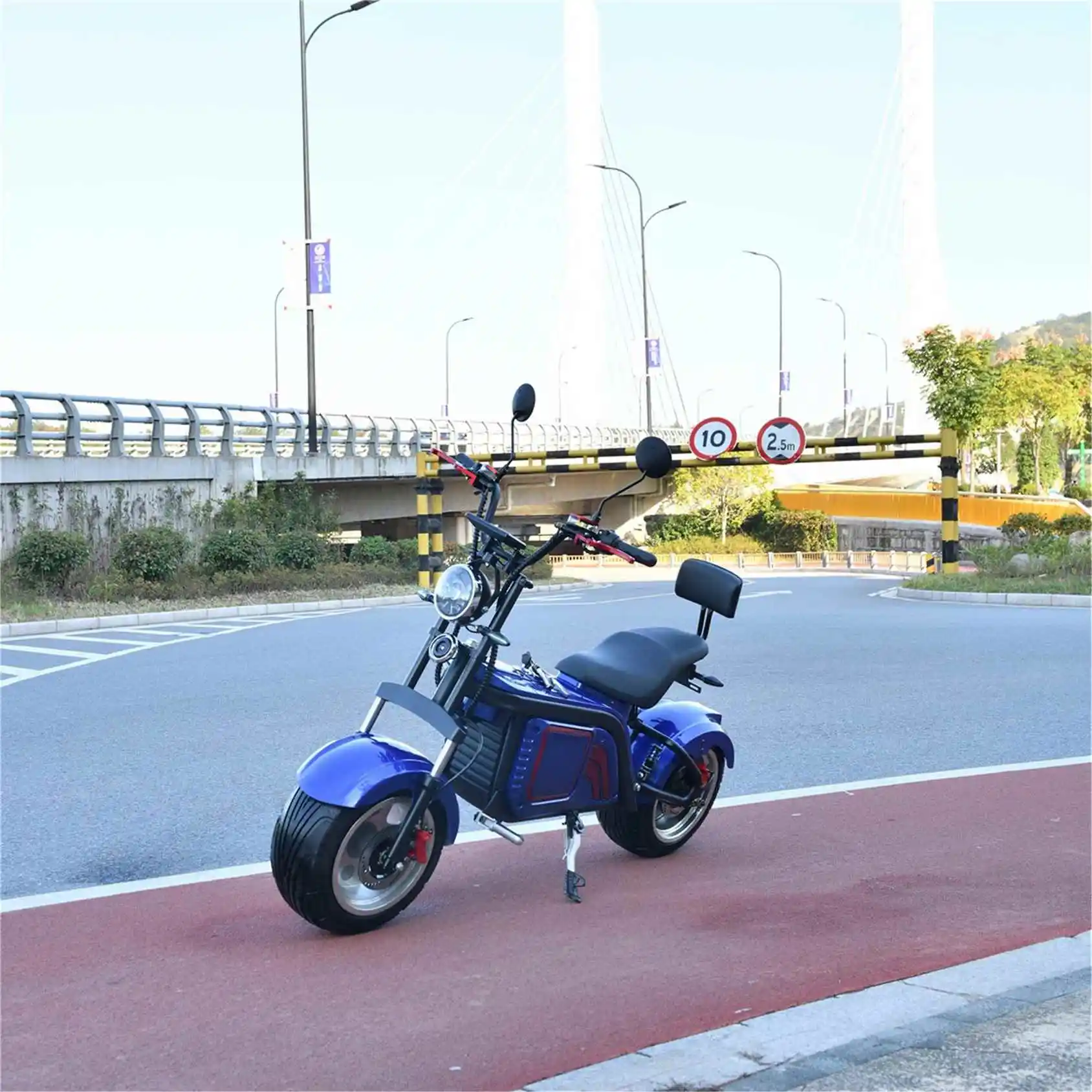European Warehouse EEC 20Ah 2000W Hulk Model 2 Wheels Electric Scooter