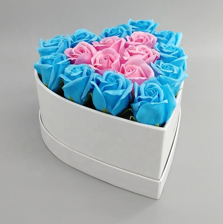 Hot stamping logo heart shaped candy gift box luxury rose gift box