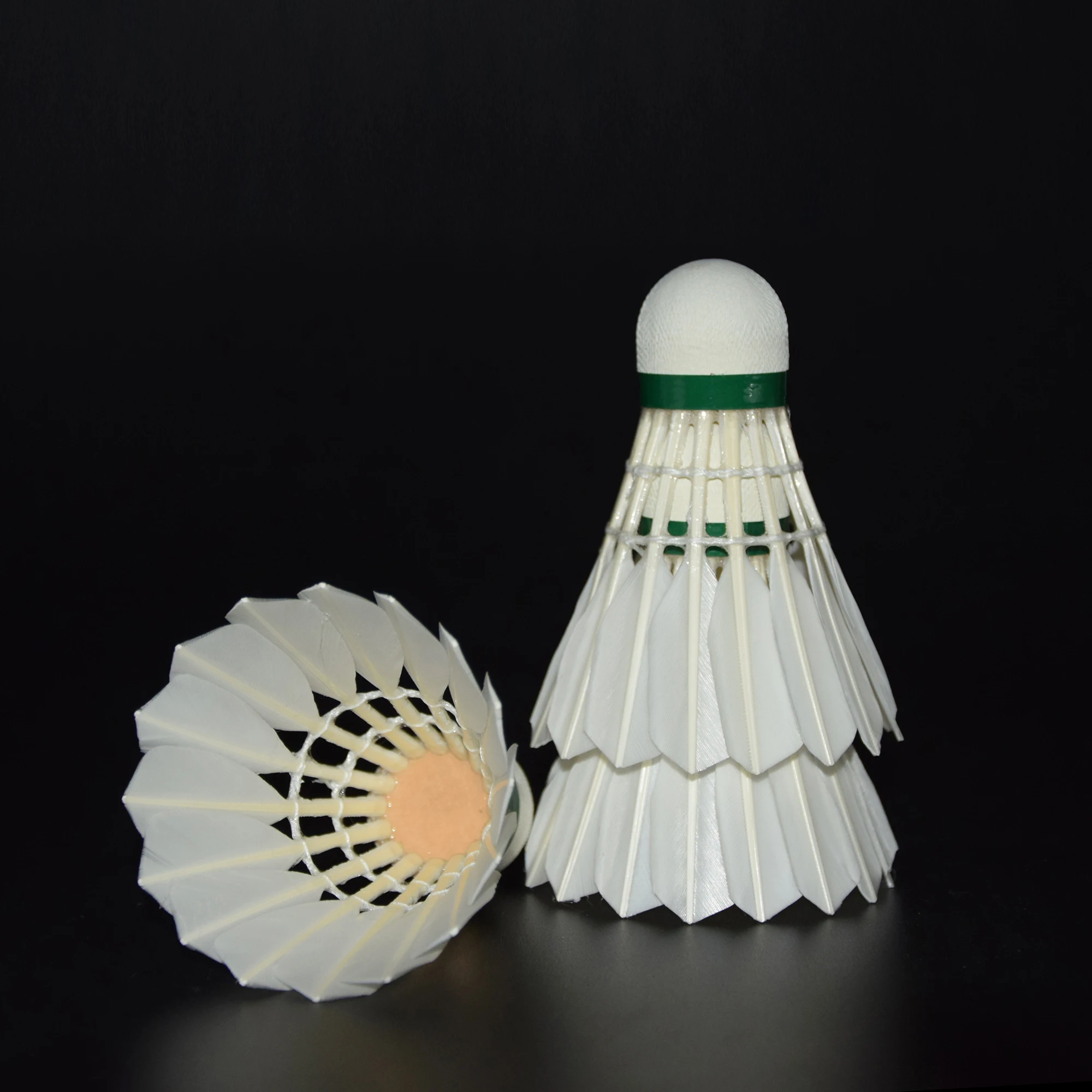 Manufacturer China OEM Customization Wholesale Class A Tournament Goose Feather Material Badminton Shuttlecock