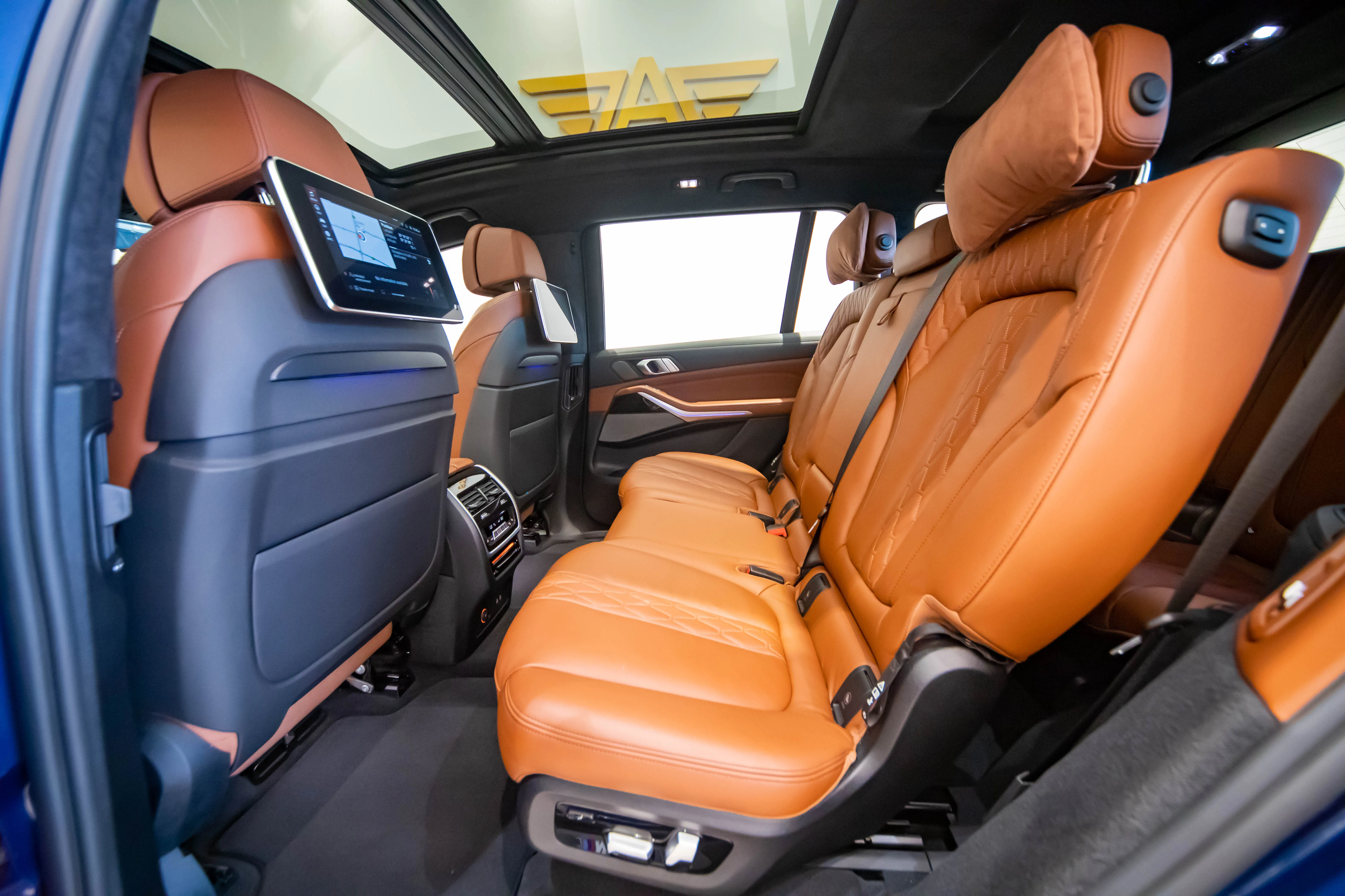 Excellent and clean Used 2022 BMW X7 M50I M Sport with Warranty / GCC Specifications cars   and Ready to  go