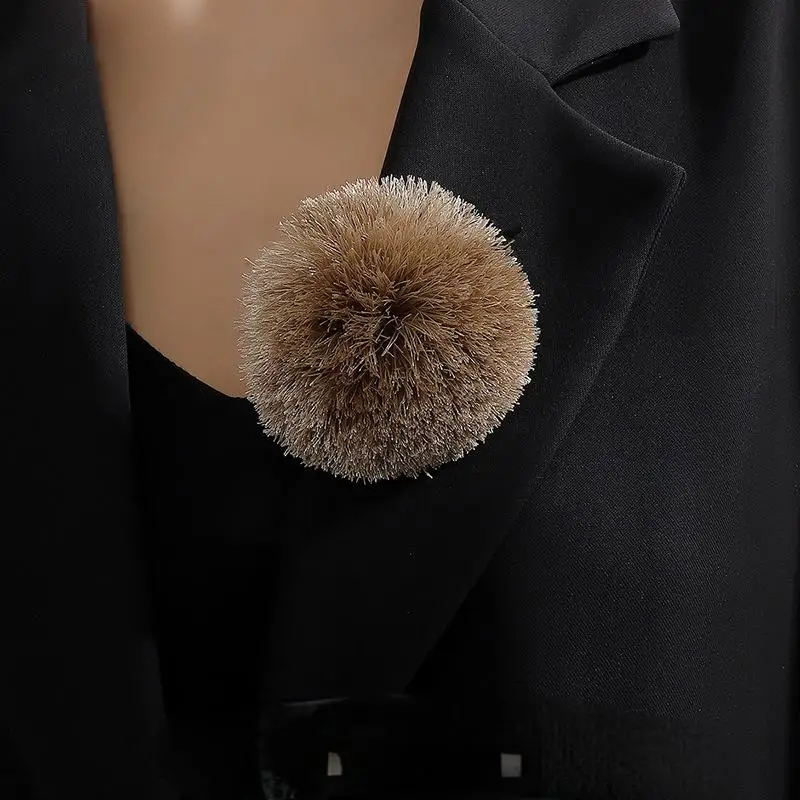 Handmade Retro Fur Ball Flower Fabric Brooch Pin Versatile Clothing Accessory Wholesale Garment Brooches