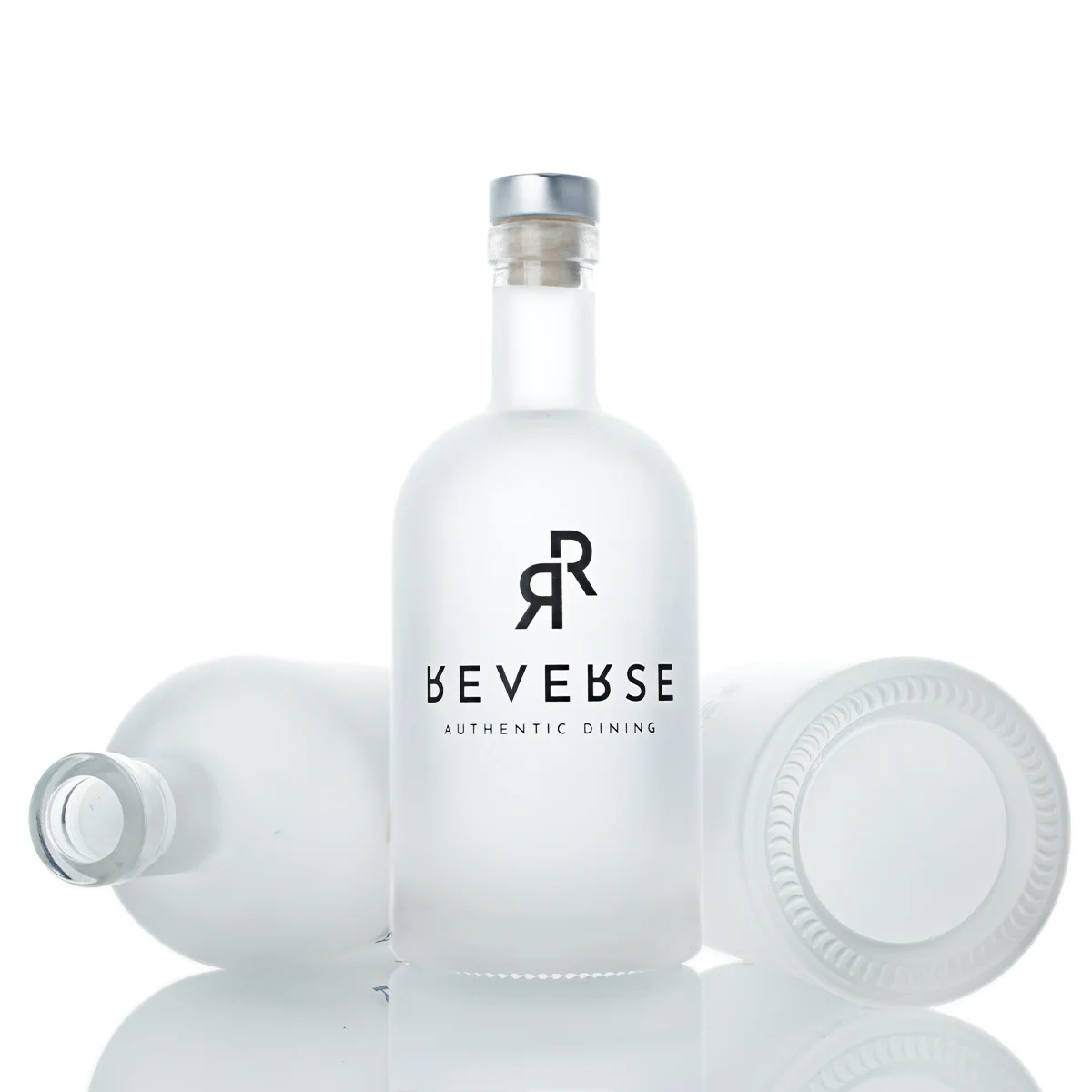 Factory Stock Botella De Vidrio Para Licor 500 700 750 ml Frosted Matte Black Vodka Gin Oliver Oil Spirit Glass Bottle