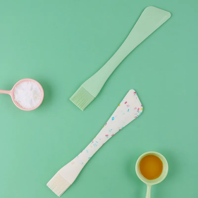 2 in 1 Spatula and Brush Silicone Pastry Food Brush Cake Spatula