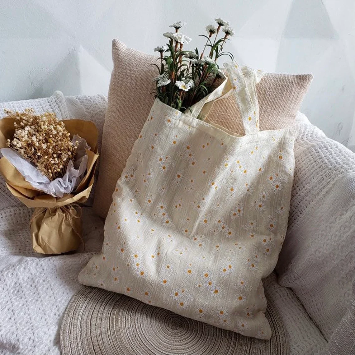 Custom Printed Logo Fashion Floral Design Daisy Embroidered Reusable Canvas Tote Shopping Bag with Inside Pocket