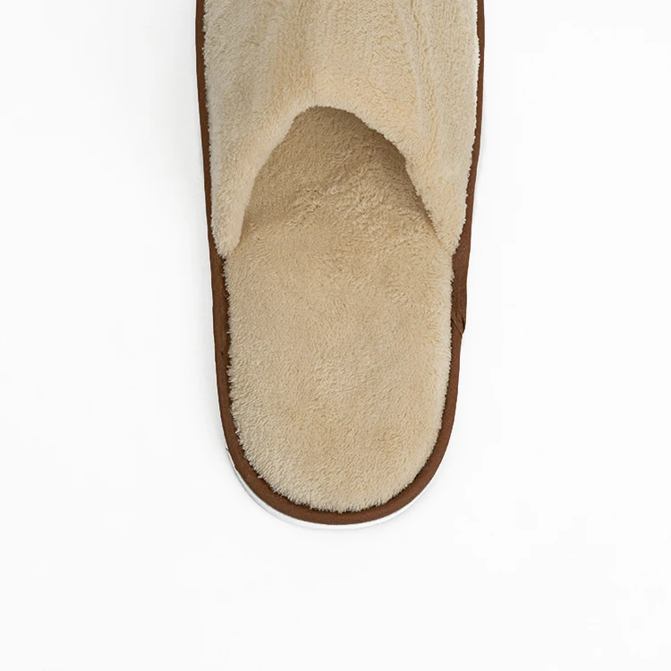 OEM customized indoor slippers hotel spa bathroom soft anti-slip disposable hotel slippers with logo