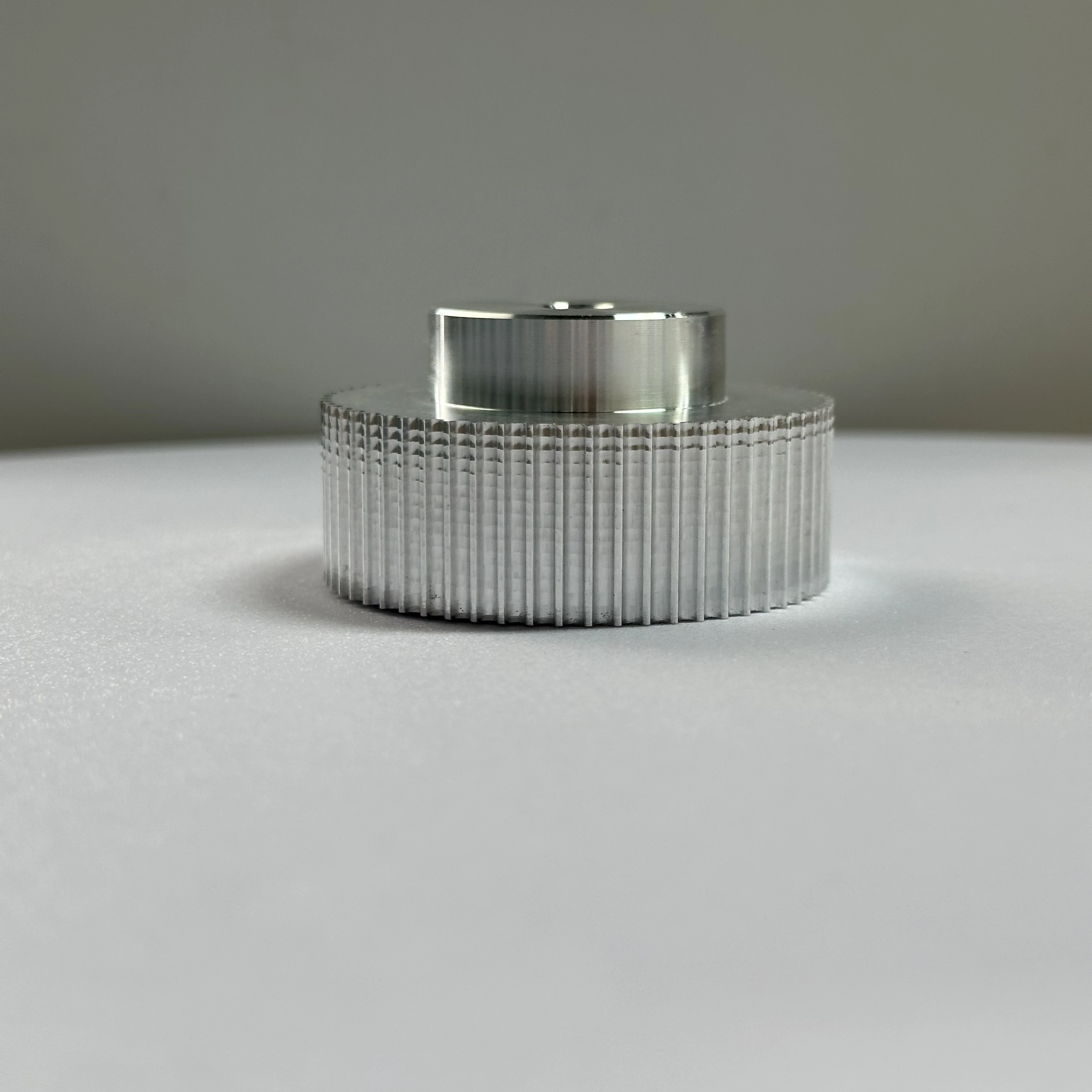 Newest Design OEM Premium High-end 60 Teeth Aluminum Timing Belt Pulley with a Hub