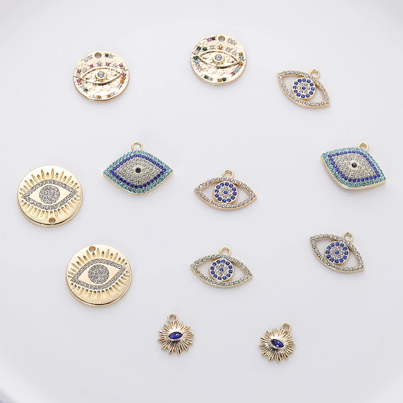 
2021 New fashion jewelry enamel crystal heart eye pendant gold plated rhinestone charms for diy necklace 