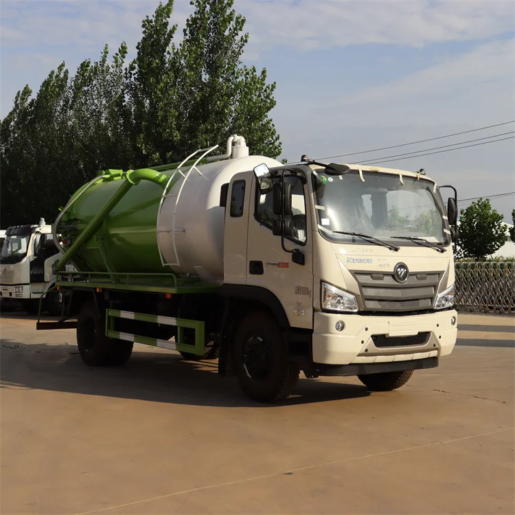 The Foton brand sewage pump of a large suction truck has strong power