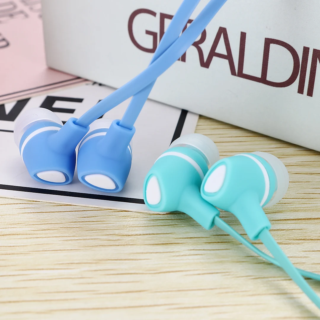 Wholesale Best Price In-Ear Mini Headphones 3.5mm Wired Stereo Original Color Earphone With Mic