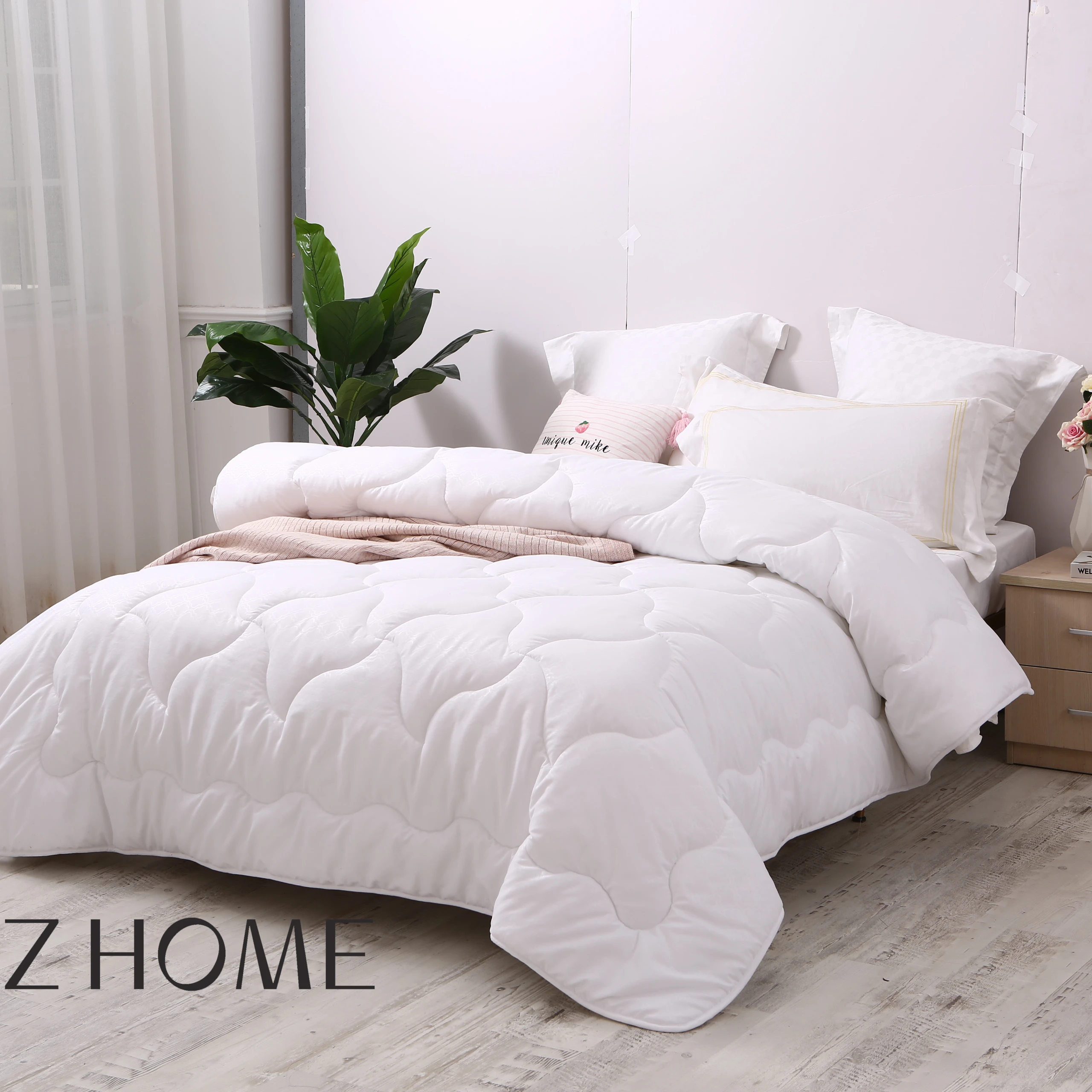 Wholesale  Comforter  100% Cotton Winter Polyester Qulit/Hollow Fiber Comforter/Quilt All-seasons Duvet/Qulit/Comforter