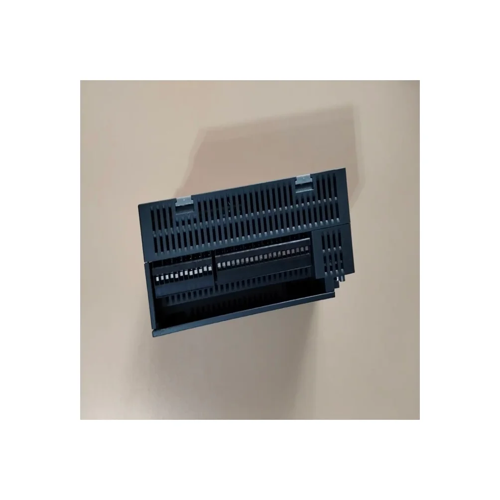 NEW and ORIGINAL SIE-MENS 	5SY Compact microbreak 	5SY4450-5