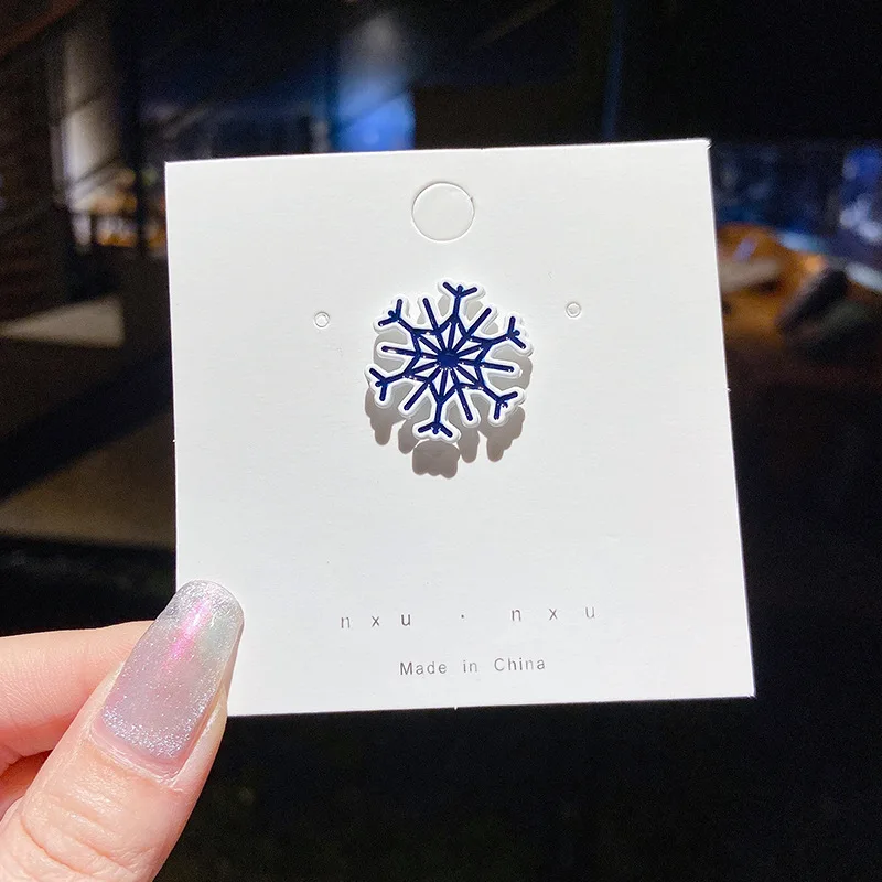 Cute Japanese Brooch Fashion Soft Enamel Pin Accessories Badges Pin Summer Small Accessories Neckline Clothes Metal Custom 50pcs