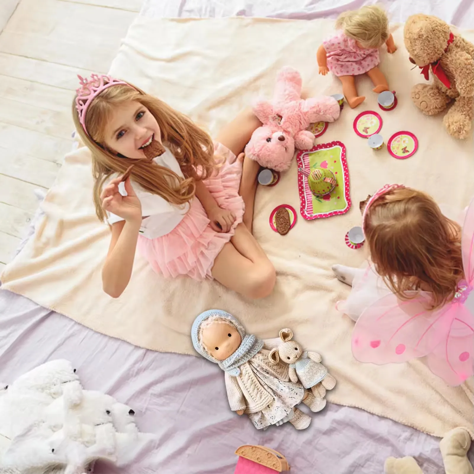 Customized popular plush toys for characters Little girl plush doll Pop character toy filled with PP cotton