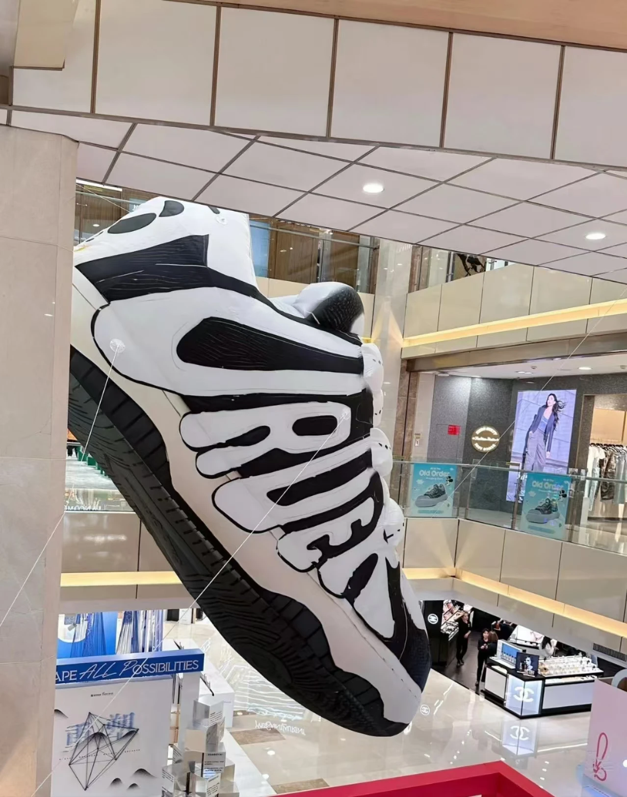 Factory Custom Quality Giant PVC customized shape promotional giant inflatable shoes for brand advertising