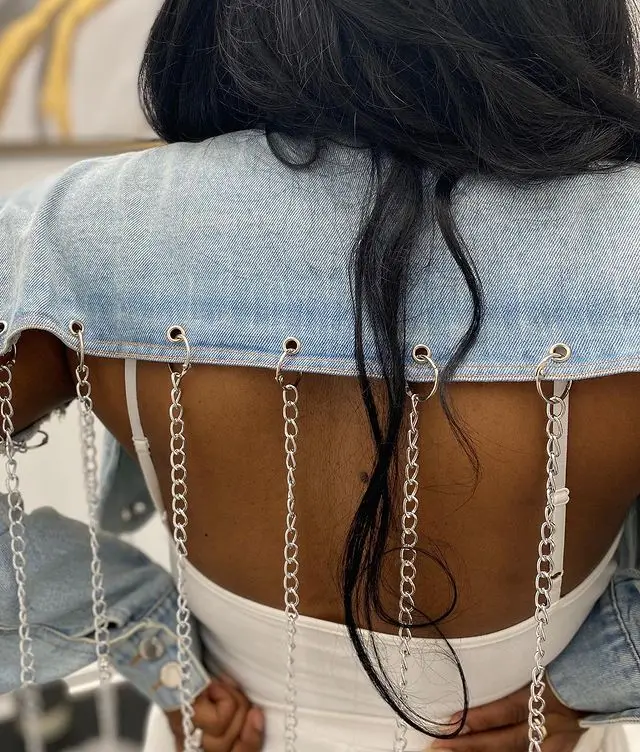 Autumn Casual Chain Decoration Outerwear New Fashion Frayed Sky Blue Single Breasted Cardigan Denim Coat Women Fall Jackets 2021