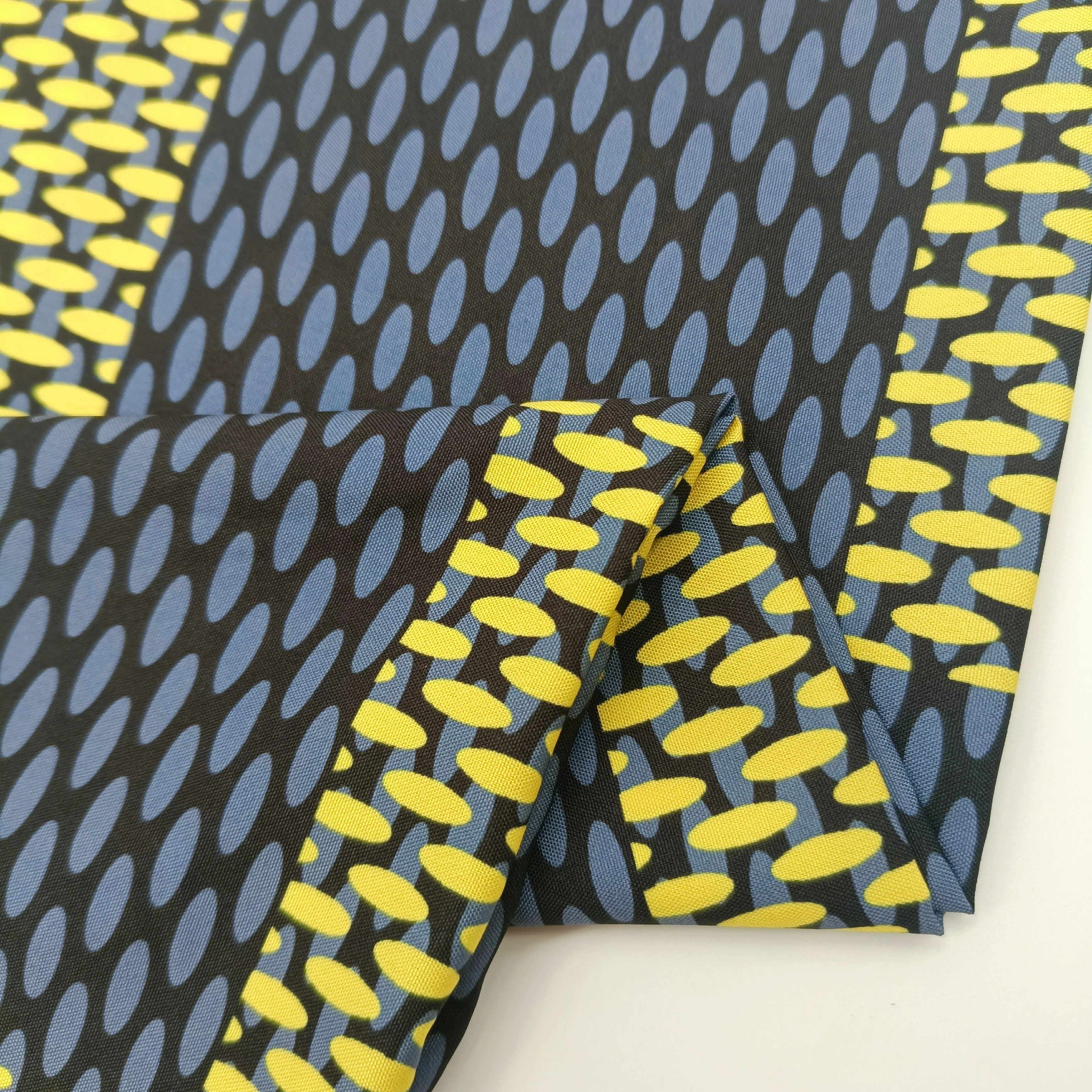 Hot selling high stretch pongee print fabrics for clothing woven outdoor jacket fabric