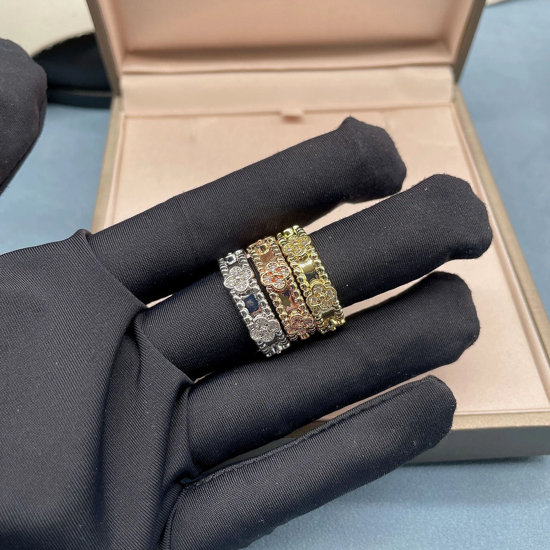 Luxury Brand Designer Ring Kaleidoscope Inlaid Ring Couple Gift Fashion Ring High Jewelry