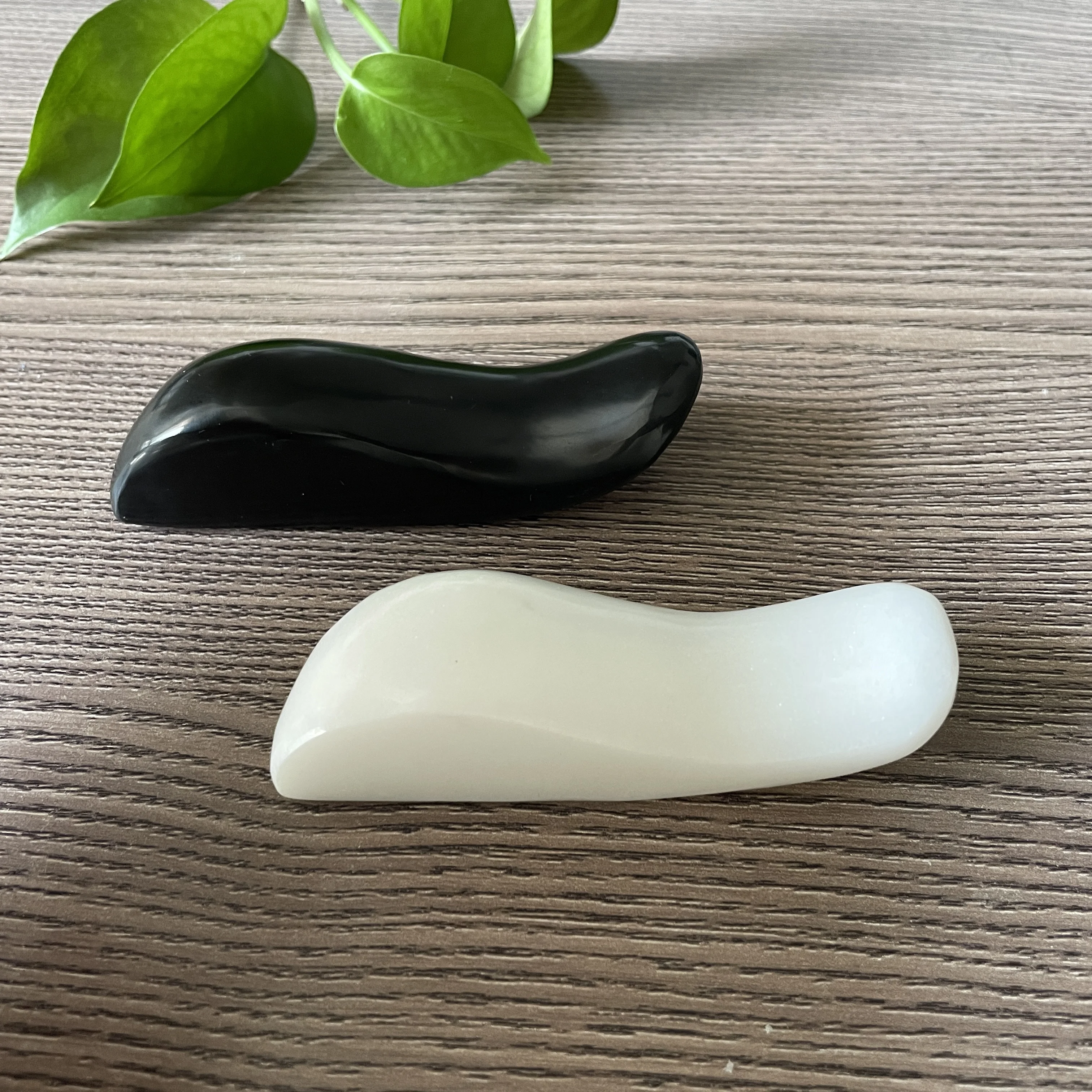 Gouache Face Scraper Natural White Jade gua sha Scratch Facial Acupuntura Point for Foot Back Head Massage Stone Therapy