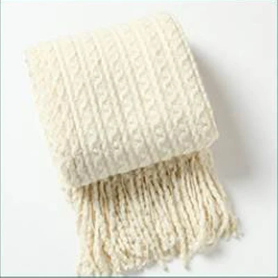 Summer light weight solaron blankets acrylic knitted throw blanket tassel big knit blanket of sofa bed