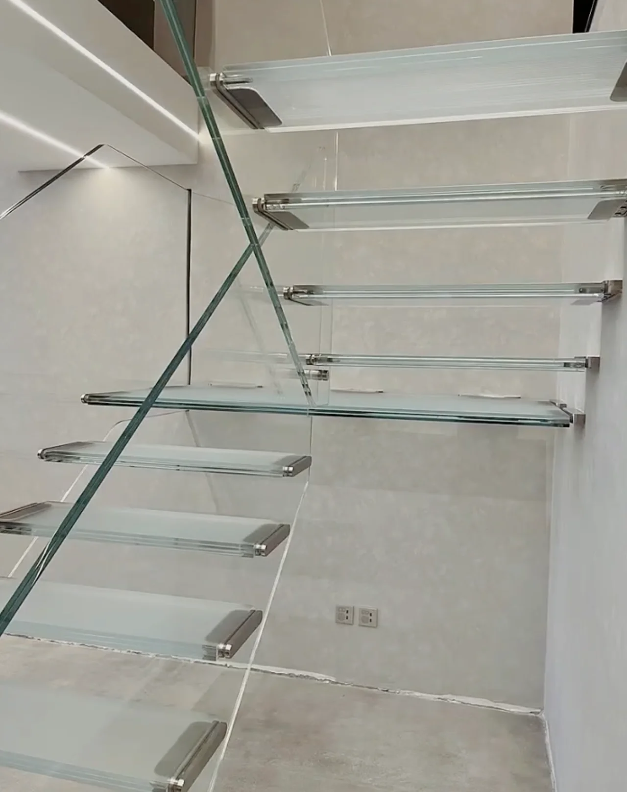 ECT High Quality Cantilevered Stairs Glass Folding Stairs Design Glass Staircase