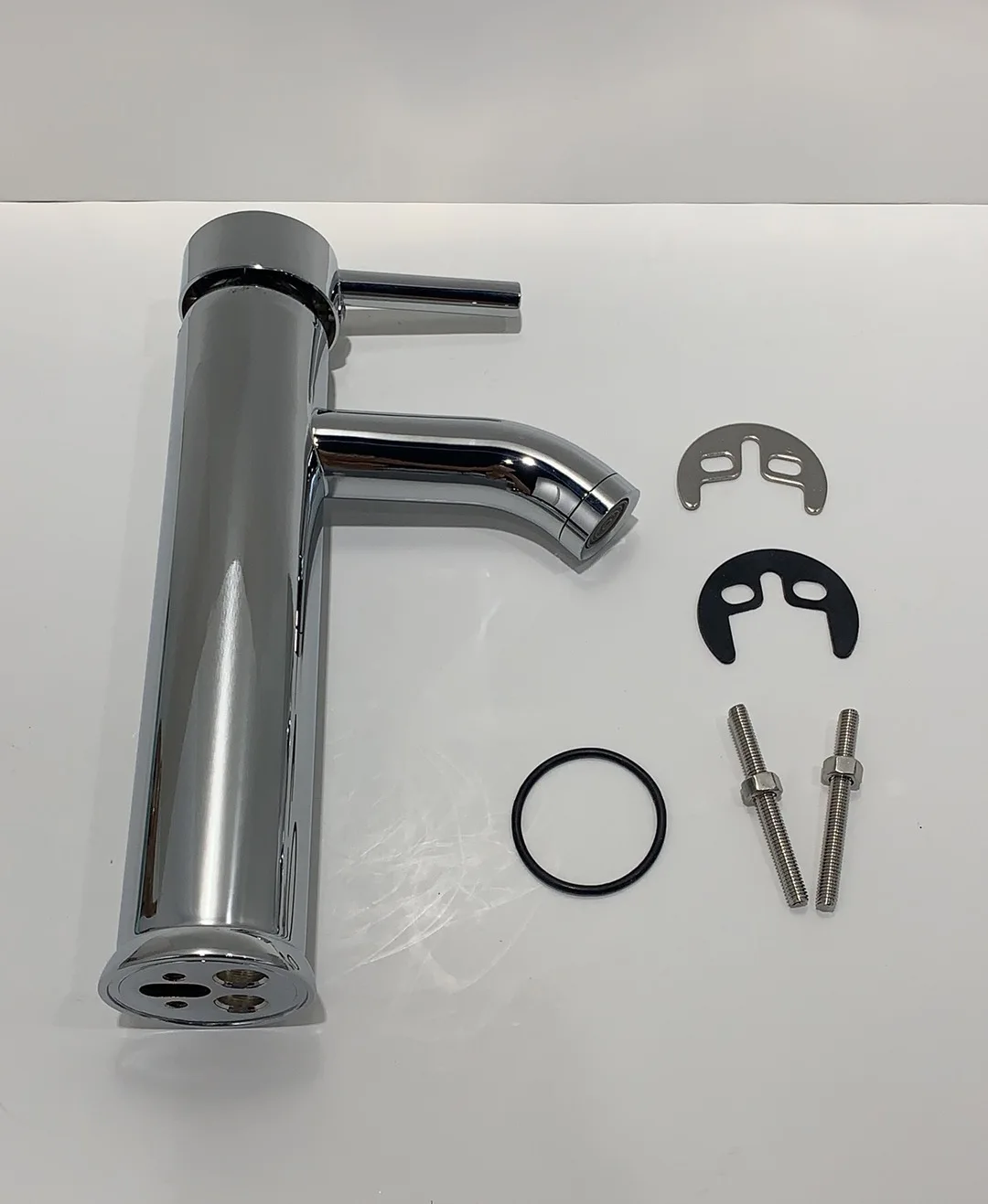 Brass Hot Cold Water Bathroom Tap Deck Mounted Chrome Basin Faucet Single Handle Basin Mixer Taps Plastic Modern Contemporary