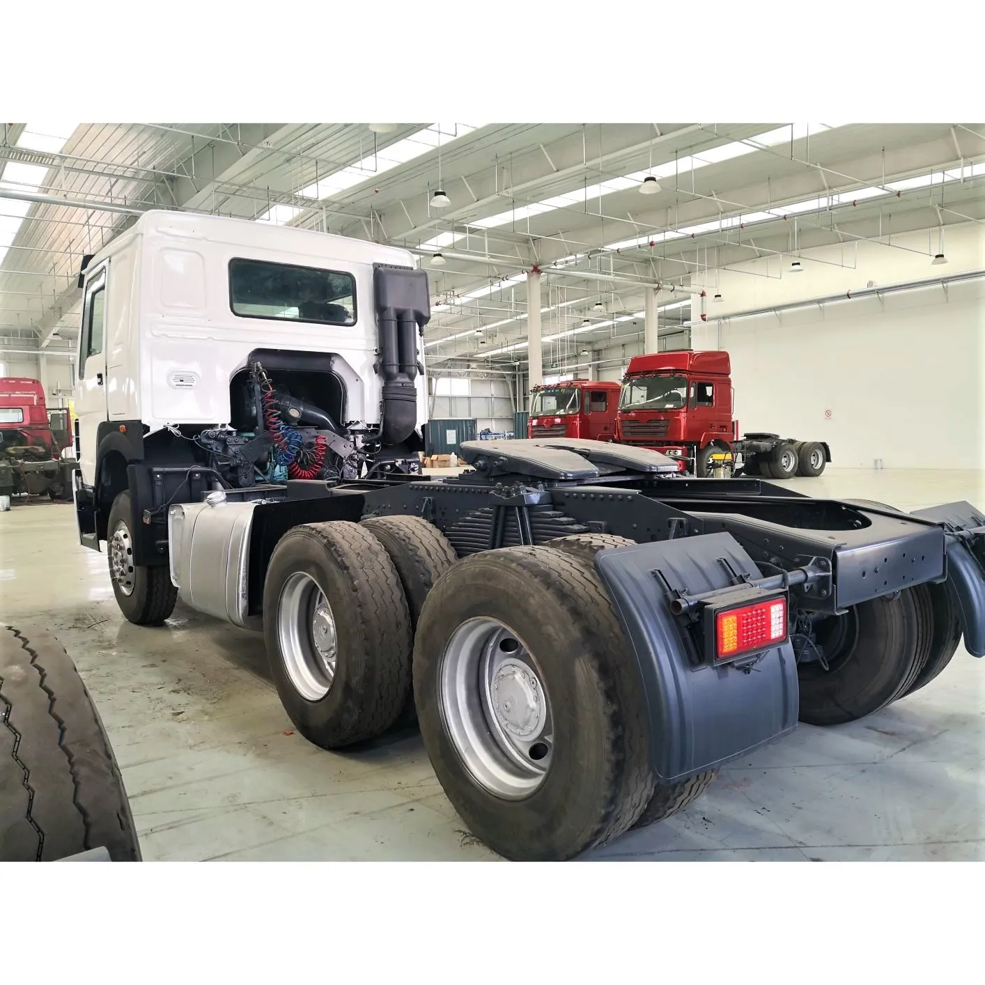 Б/у 6x4 6x2 головка грузовика SINOTRUCK HOWO прицепа на продажу