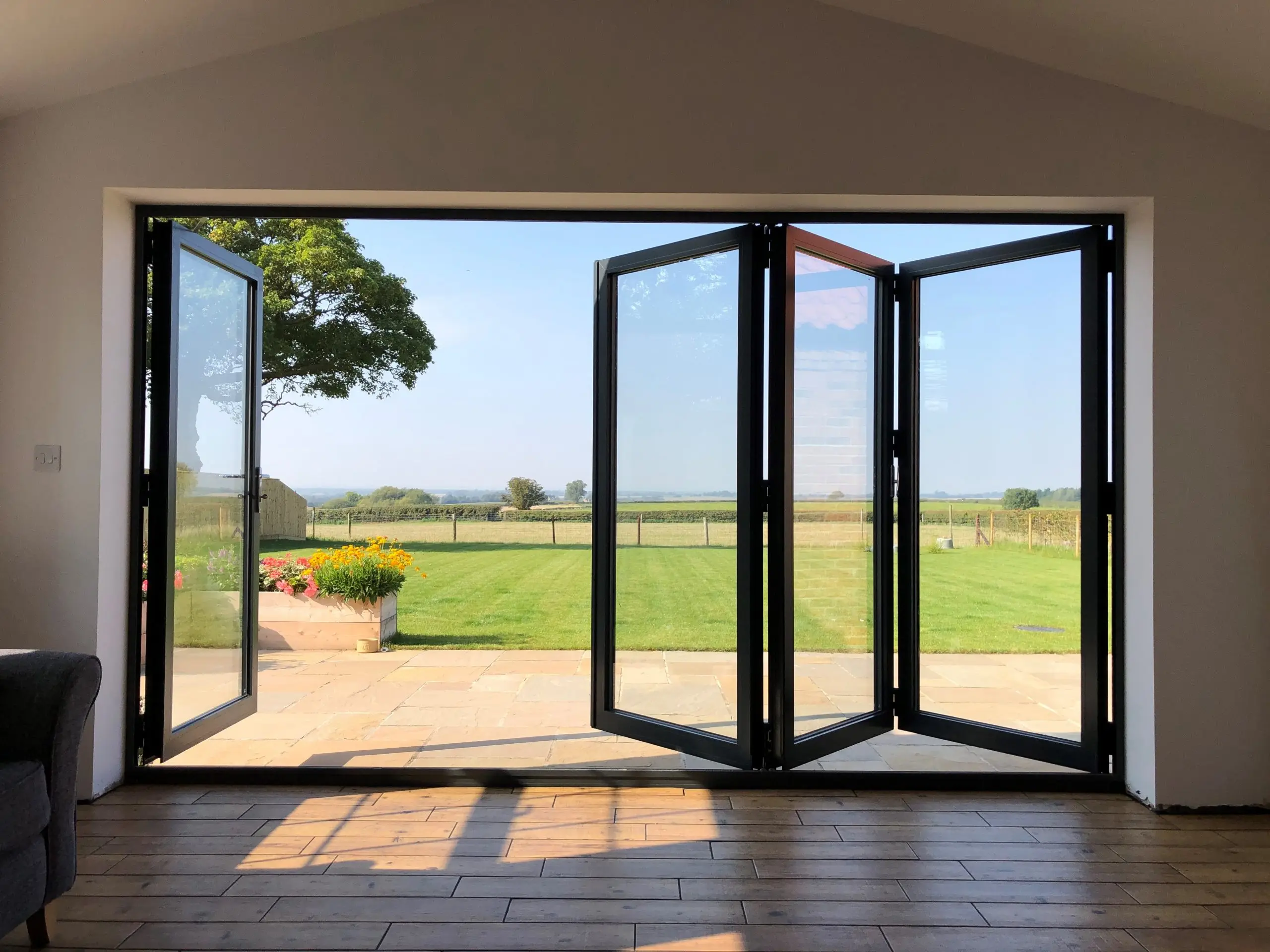 ZEYI Factory Direct Selling Bi-Fold Doors Popular Folding Door Aluminium Folding Door