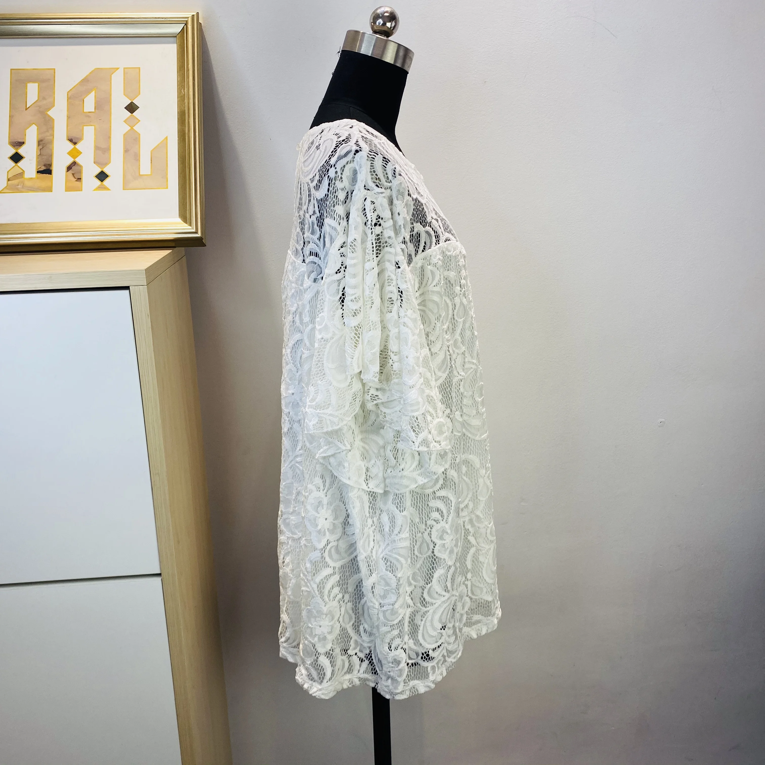 
Women Casual Flutter sleeve Flower Lace Plus size Blouse 