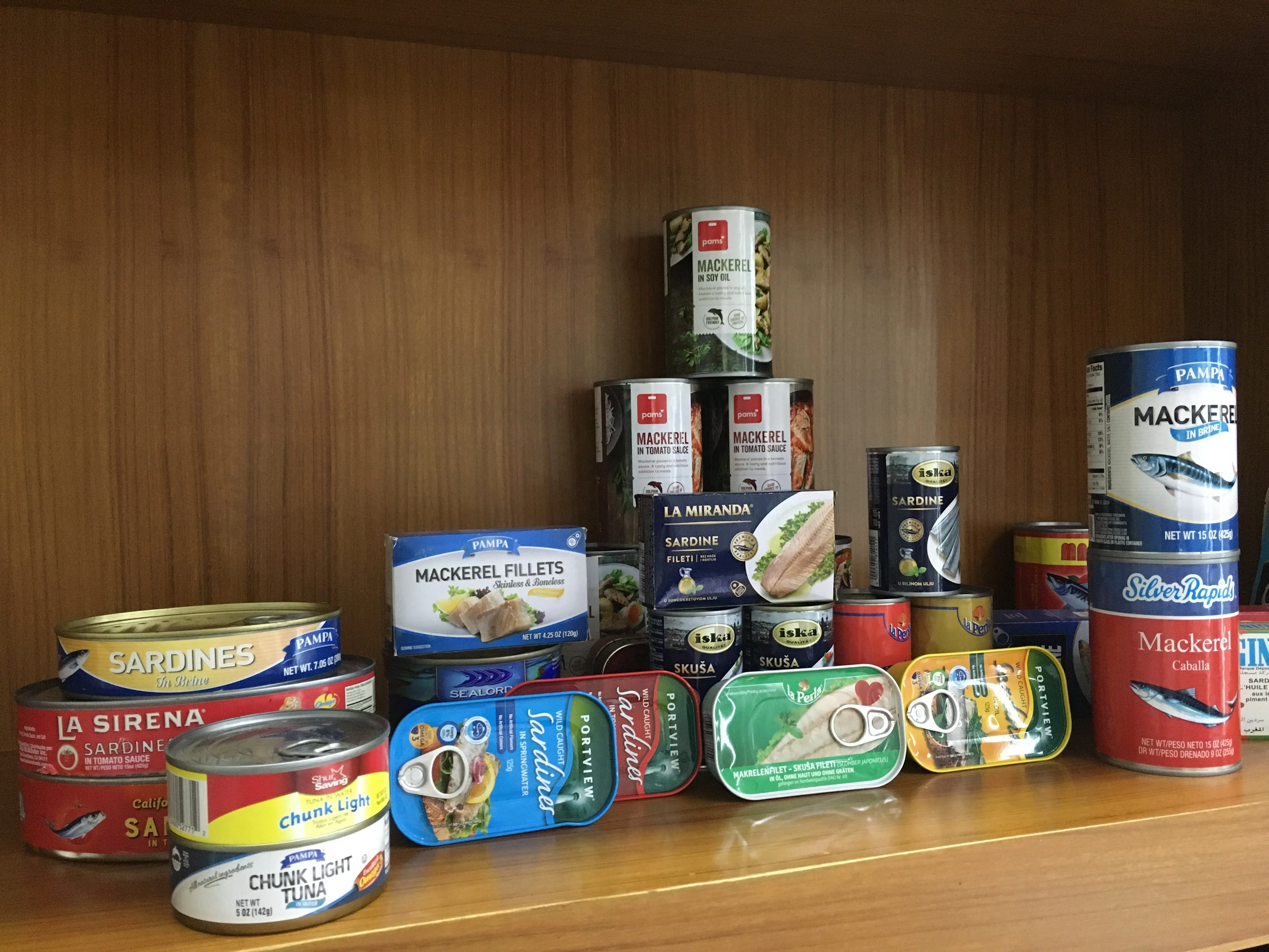 Оптовая продажа консервированных морепродуктов сардин в масле 125 г